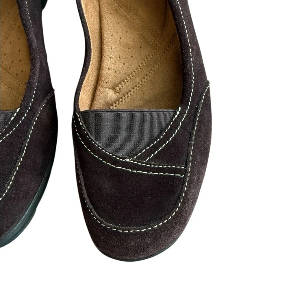 Naturalizer Adell Dark Brown Suede Flats Size 9